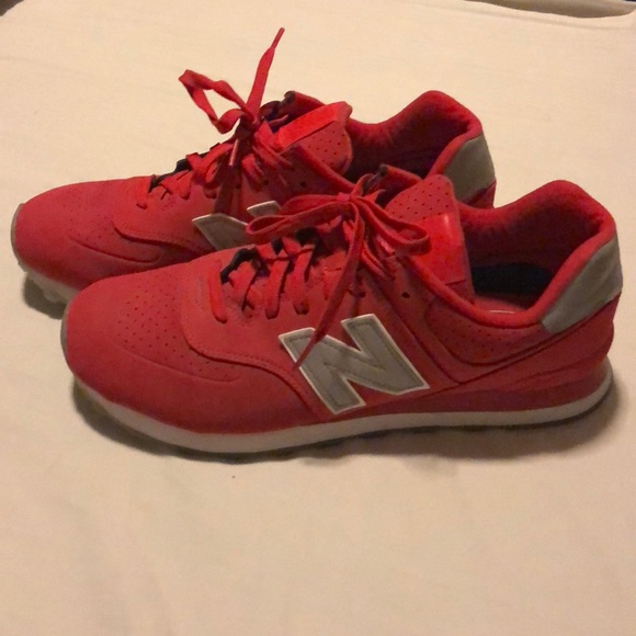 new balance 574 synthetic red